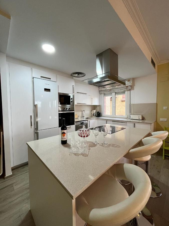 Seahomes Vacations - Nautic Maritime Apt Blanes Ngoại thất bức ảnh